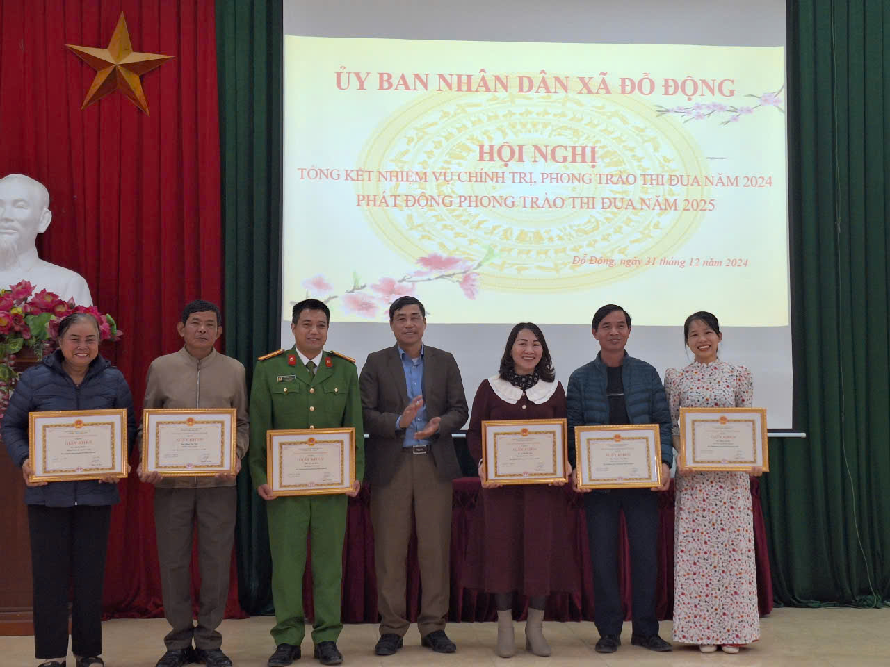 Chiều ngày 31/12/2024  UBND xã Đỗ Động đã long trọng tổ chức hội nghị tổng kết các mặt công tác năm 2024, phương hướng nhiệm vụ năm 2025